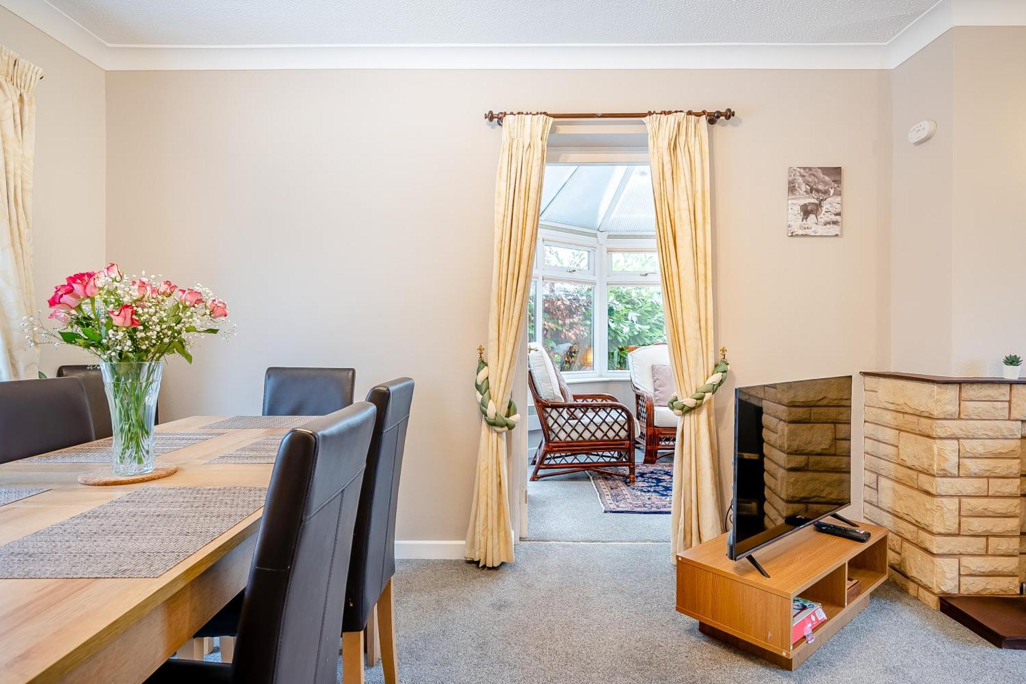 Elvington Cottage - Family-Friendly Cheerful House At The Heart Of The Cotswolds 버튼온더워터 외부 사진