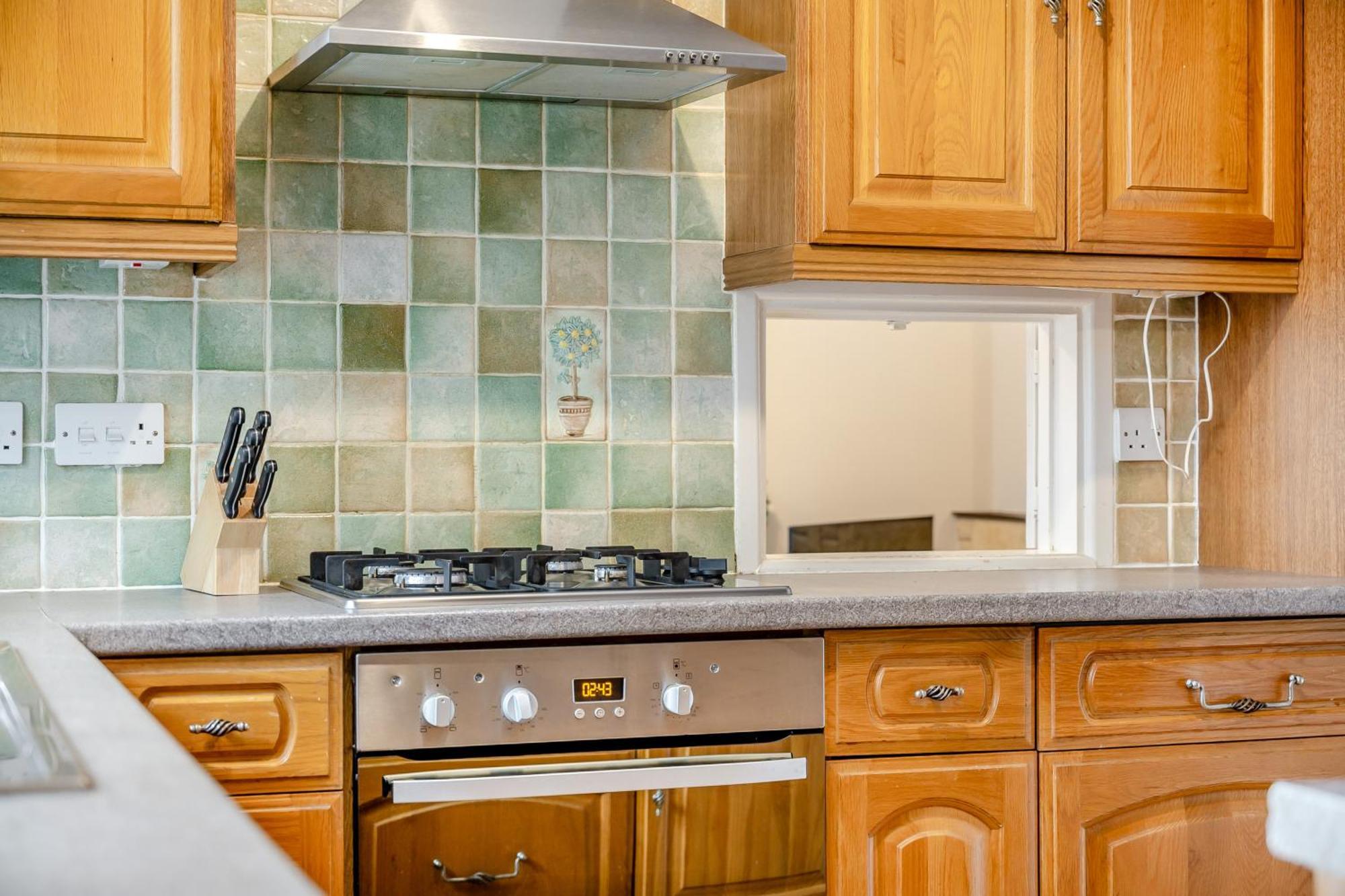 Elvington Cottage - Family-Friendly Cheerful House At The Heart Of The Cotswolds 버튼온더워터 외부 사진